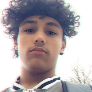 Meet your Posher, Dominic